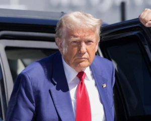 Трамп вимагав від європейських лідерів, щоби ті сильніше тиснули на Зеленського - WSJ