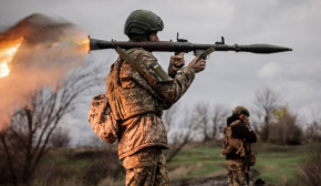 "Тримають фронт": Зеленський привітав Сухопутні війська і показав кадри бойової роботи