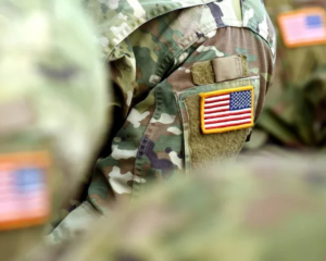 США перехватили судно из Китая в Иран с военным грузом - WSJ