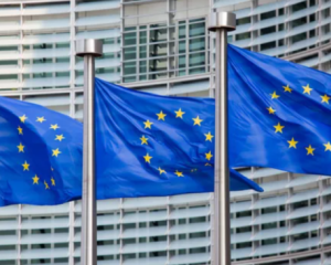 ЄС пропонує два сценарії використання заморожених активів РФ для фінансування України