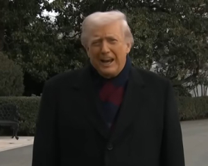 "Трамп доволен": СМИ узнали, какие вопросы урегулировали во время переговоров в Берлине