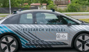 Volkswagen показав електромобіль без керма та педалей