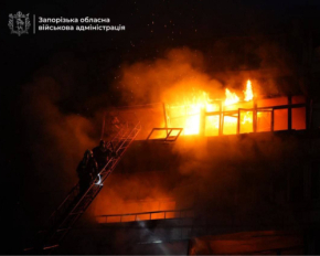 Обстріл Запоріжжя: показали, що відбувається на місці атаки