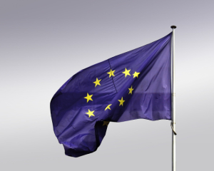 Еврокомиссия готовит новые санкции против России для давления на переговоры