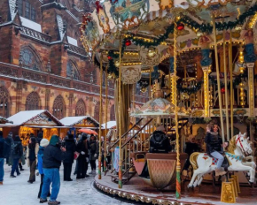Привлекает миллионы туристов: какой город признан рождественской столицей Европы