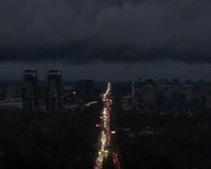 "Укрэнерго" обновило графики отключений света на 17 декабря