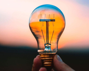 Когда будут отключать свет: ДТЭК опубликовал графики на среду