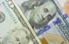 Долар рвонув угору, що з іншими валютами