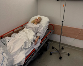 Екатерина Бужинская перенесла операцию и показалась на больничной койке: фото