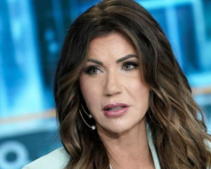 США зупиняють видачу "грін-карт" для іммігрантів: що відомо