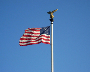 Минфин США снял санкции с ряда посредников в торговле с РФ