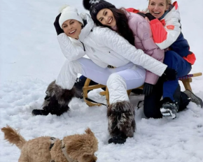 51-річна ексдружина мера Києва показала, як відпочиває з подругами на німецькому курорті