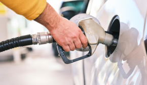 Удари по мостах загрожують імпорту пального в Україну