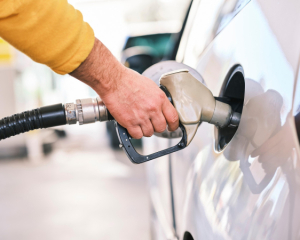 Удары по мостам угрожают импорту горючего в Украину