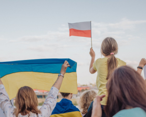Більшість поляків не підтримують вступ України до ЄС - опитування Opinia24