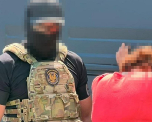 Інформаторка росіян наводила КАБи на оборонців Херсона за 10 км від фронту