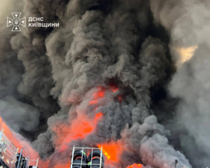 Зеленский заявил о втором случае детонации боеприпасов после удара РФ