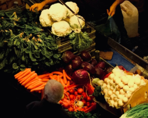 Ціни на овочі та фрукти змінилися: скільки тепер коштують продукти