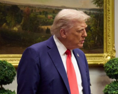 Трамп сегодня проведет переговоры с Путиным и Зеленским - СМИ