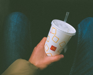 McDonald's в Україні скорочує меню через тривалі повітряні тривоги