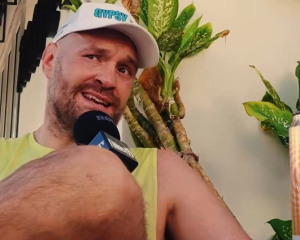 Ф'юрі заявив, що готовий провести бій проти володаря титулів WBA та WBO