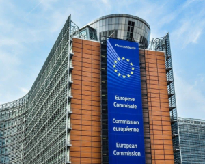 Politico: ЄС готує "дорожні карти" для вступу України