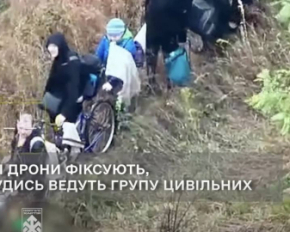Окупанти викрали цивільних і погнали їх через газову трубу як "живий щит"