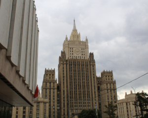 МИД РФ пригрозил Украине новыми массированными ударами и призывал иностранцев выезжать