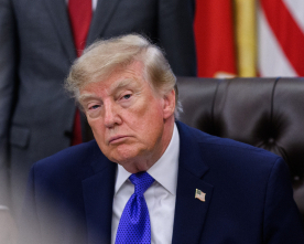 Трамп выставил Украине ультиматум из-за ударов по российским НПЗ, – Axios