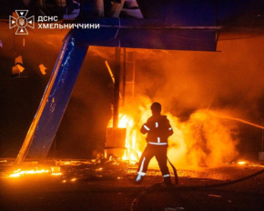 Хмельниччину обстріляли окупанти: є поранені