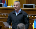 Вуличний тиск чи постріл у небо? Чим завершиться нова битва Зеленського з Кличком за Київ