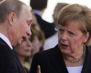 Путін поскаржився Меркель на Україну