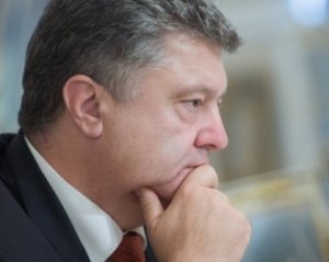Порошенко гостро відреагував на переговори Савченко