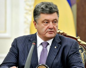 Президент звільнив українських послів у Греції та Македонії