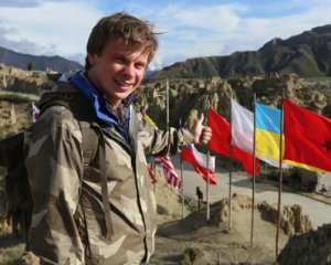 Дмитрий Комаров не отправляется на съемки без флага Украины