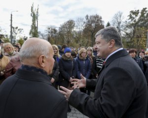 2016-й в обещаниях Порошенко: безвиз, суд над Януковичем, возвратить Донбасс и Крым