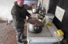"Больше всего ребята просят борща и жареной картошки" - как работает полевая кухня в АТО