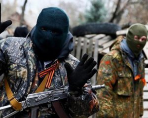 Росія заборонила бойовикам виходити за межі частин у формі