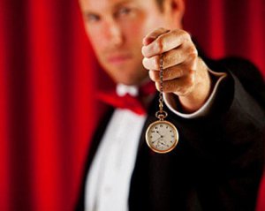 Гіпнотизер обкрадає людей біля метро