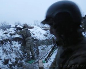 Появилось видео, как украинские военные держат оборону на Светлодарской дуге