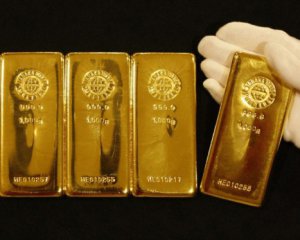 Чи вигідно вкладати гроші в золото: думки експертів