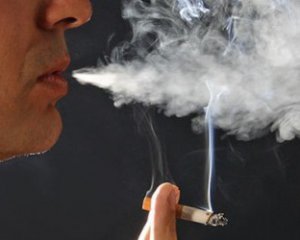 Для курящих работников хотят увеличить рабочий день