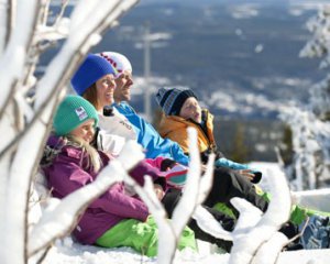 Туроператор сравнил цены на европейских и украинских лыжных курортах