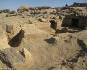 У Єгипті знайшли 12 поховань 3500-річної давнини