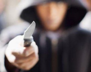 Двоє киян відібрали у кур'єра піцу - їм загрожує 10 років тюрми