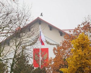 В Литві закидали яйцями російське торгове представництво