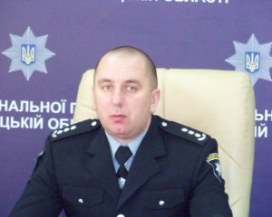 Автомобіль з трупом власника у багажнику дістали із затопленого кар'єру