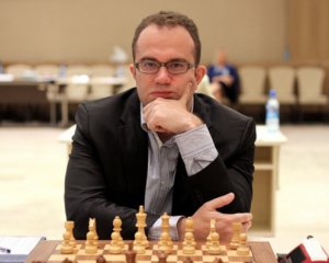 Українець випереджає чемпіона світу на турнірі з шахів