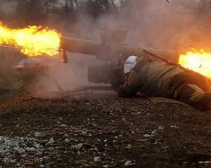 БМП і ракетні комплекси атакують українських бійців: є поранені