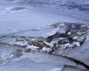 Под лед провалились мужчина и ребенок: их тела искали сутки